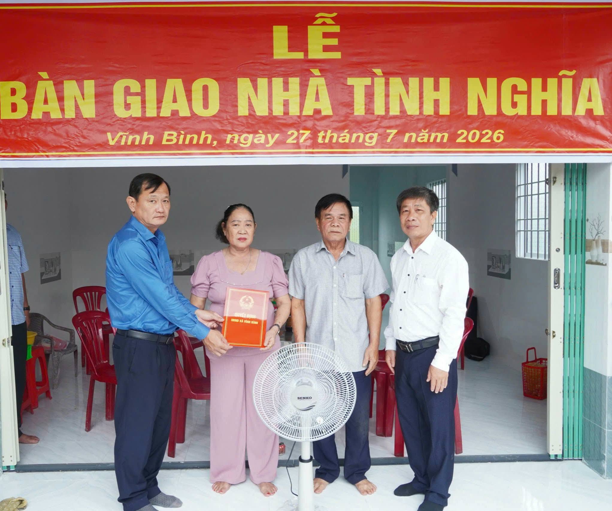 Bàn giao 03 căn nhà tình nghĩa cho người có công với cách mạng và thân nhân liệt sĩ trên địa bàn xã Vĩnh Bình